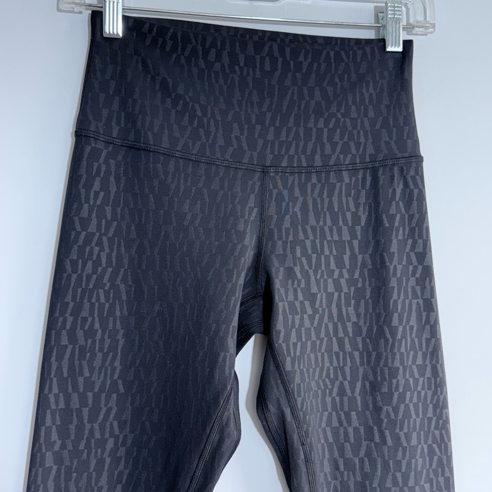 Lululemon Align High Rise Pant 25" Segment Emboss Black Leggings 6 Nulu W5DUYS - Picture 9 of 15